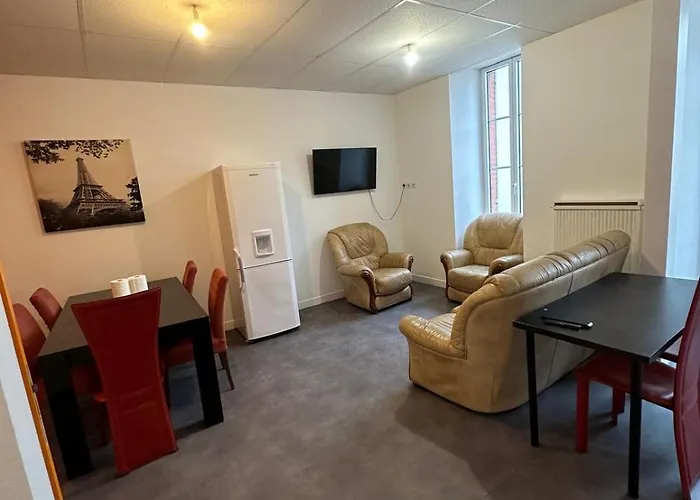 酒店 De La Gare 塔布